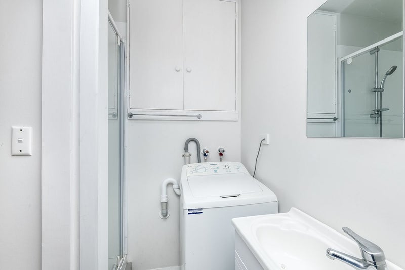 11 Miles Crescent, Newlands, Wellington - Carousel 2