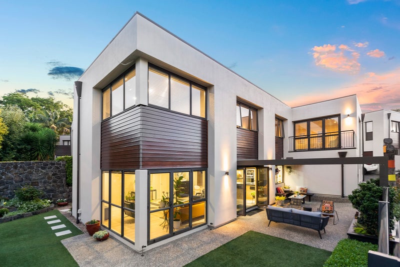 87H Landscape Road, Mount Eden, Auckland - Carousel 1
