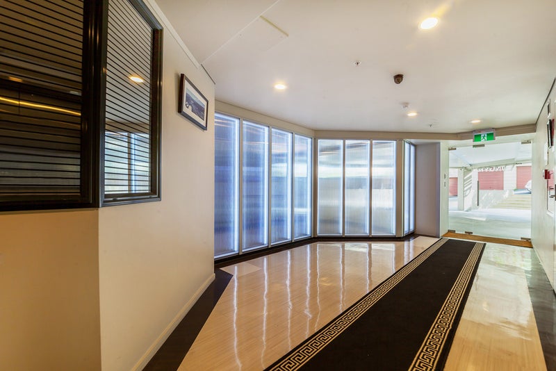 12A/6 Whitaker Place, Grafton, Auckland - Carousel 21