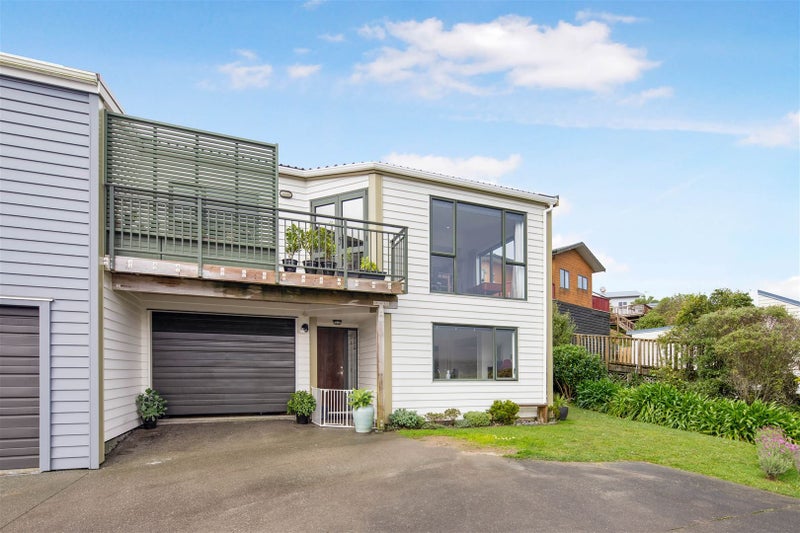 29A Pelorous Street, Paparangi, Wellington - Carousel 2