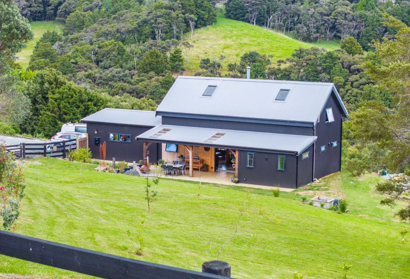 421 Cames Road, Kaiwaka - Carousel 1