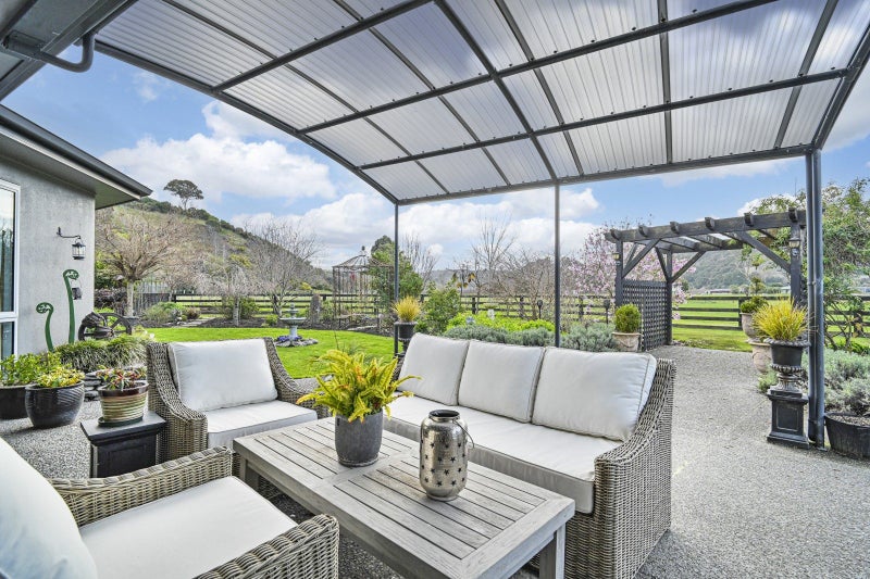 22 Sheehan Street, Bay View, Napier - Carousel 1