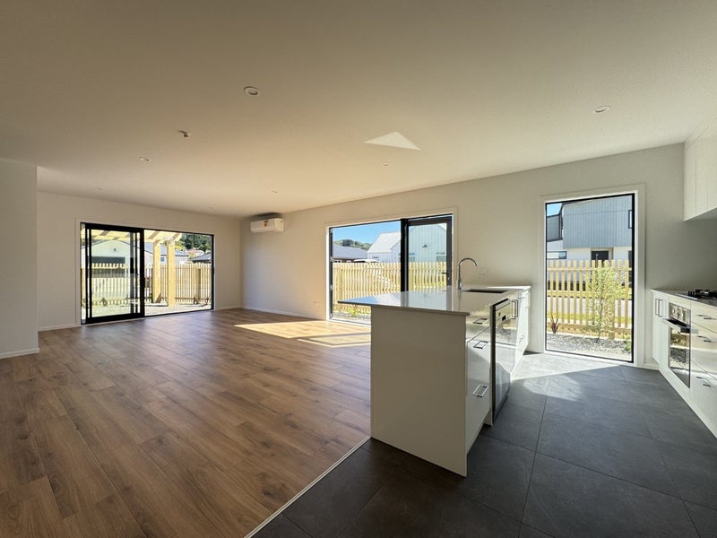 15 Te Ara o Toroa, Wainuiomata, Lower Hutt - Carousel 2