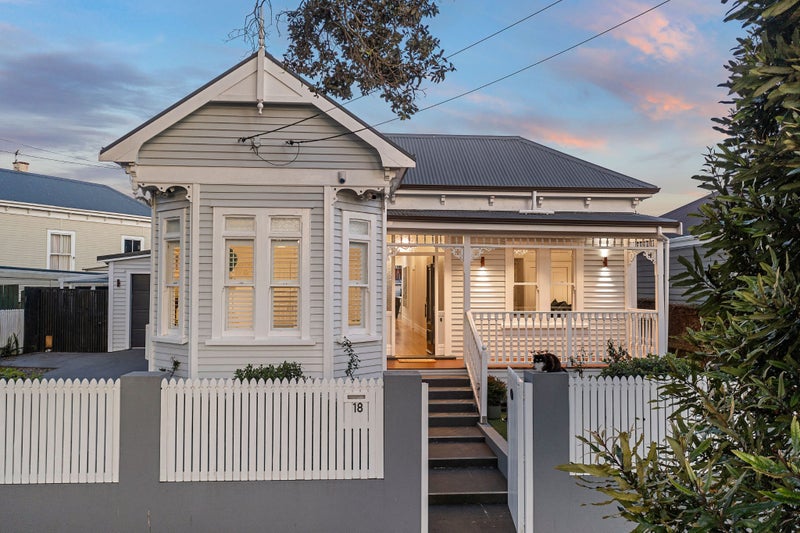 18 Kowhai Street, Mount Eden, Auckland - Carousel 27