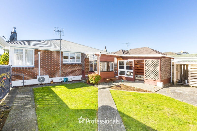 45 Hikurangi Street, Trentham, Upper Hutt - Carousel 1
