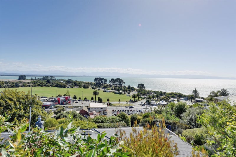 18 Champion Terrace, Moana, Nelson - Carousel 2