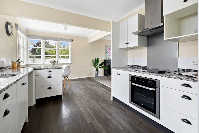 20 Peel Place, Wainuiomata, Lower Hutt - Carousel 1