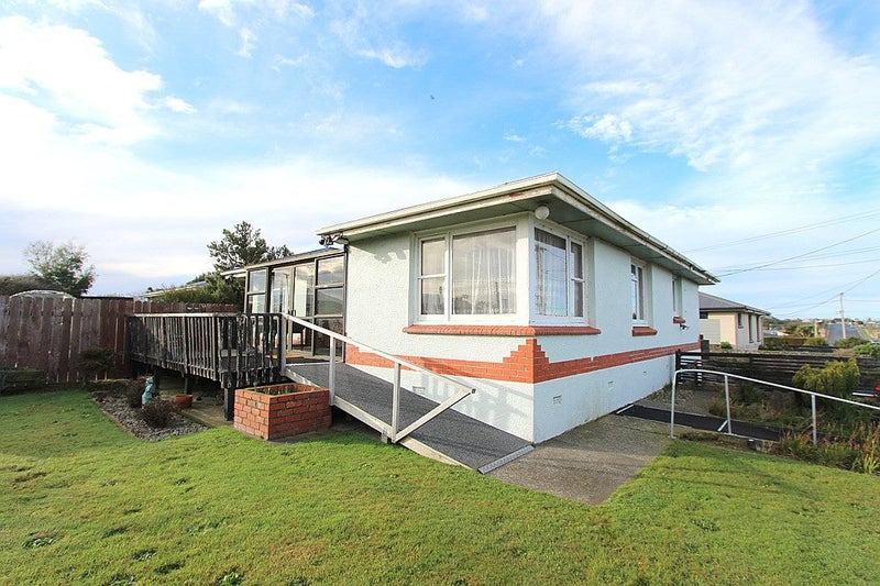 16 Wicklow Street, Clifton, Invercargill - Carousel 19