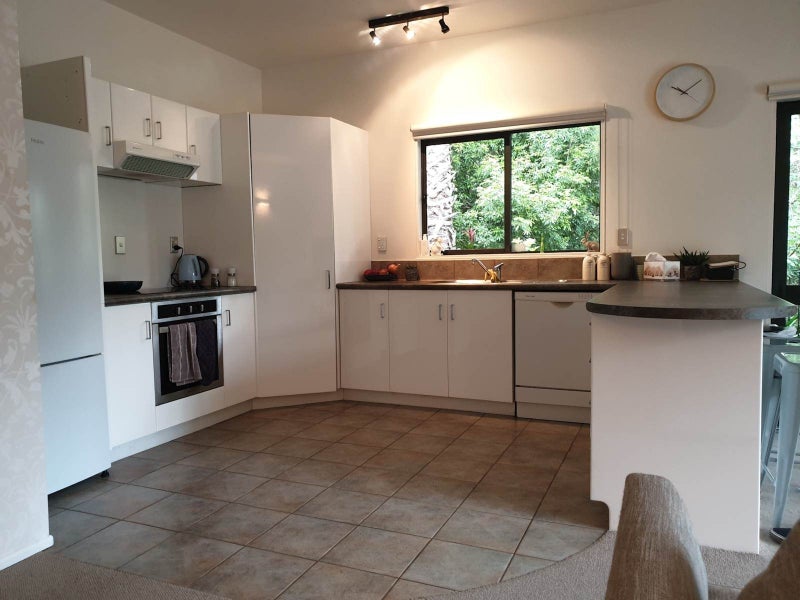 43A Isobel Road, Greenhithe, Auckland - Carousel 2