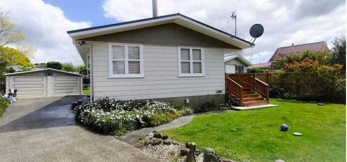 2 Avon Street, Tikipunga, Whangarei - Carousel 1