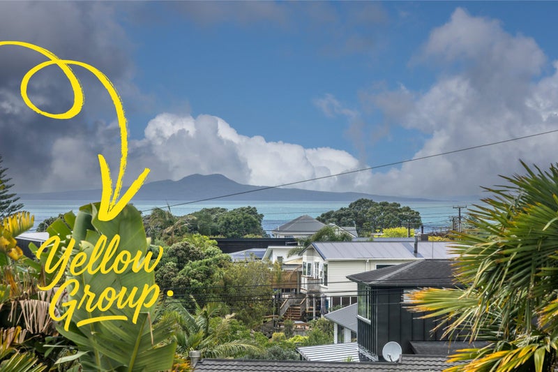 1/4 Rewi Street, Torbay, Auckland - Carousel 1