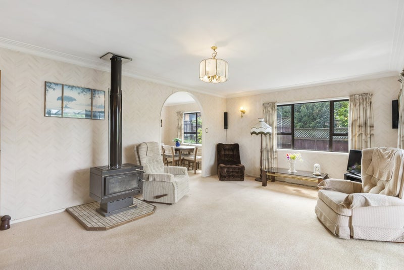 14 Maaka Place, Saint Johns, Auckland - Carousel 2