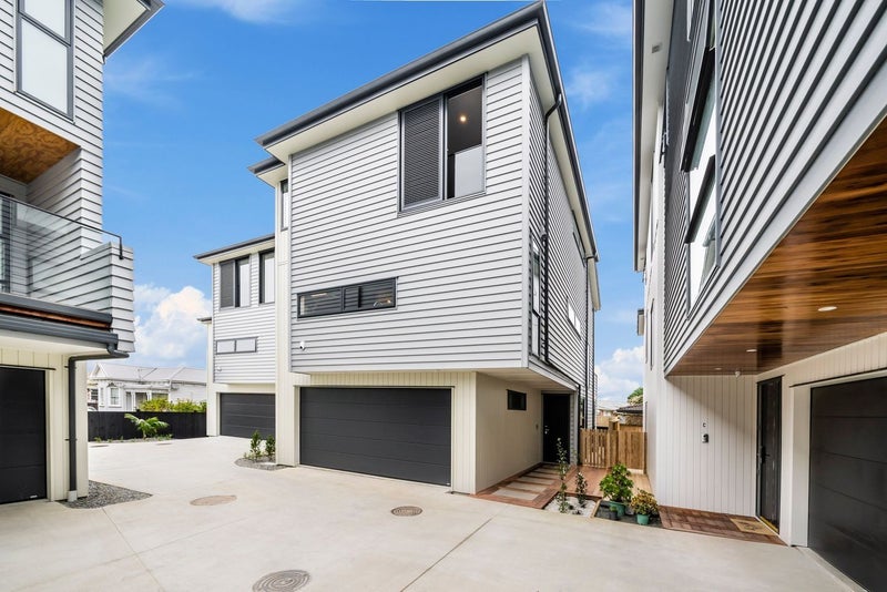 835D Manukau Road, Royal Oak, Auckland - Carousel 1