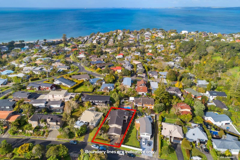 6 Asbury Crescent, Campbells Bay, Auckland - Carousel 2
