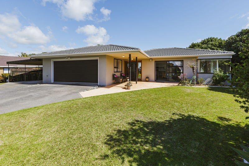 14 Foxbridge Lane, Conifer Grove, Takanini - Carousel 1