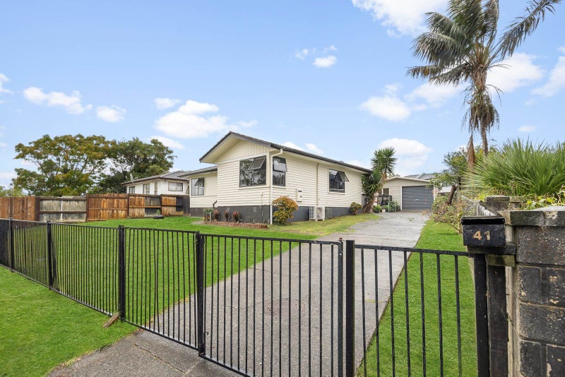 41 Innismara Avenue, Wattle Downs, Auckland - Carousel 2