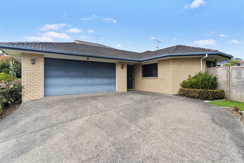25 Black Teal Close, Unsworth Heights, Auckland - Carousel 1