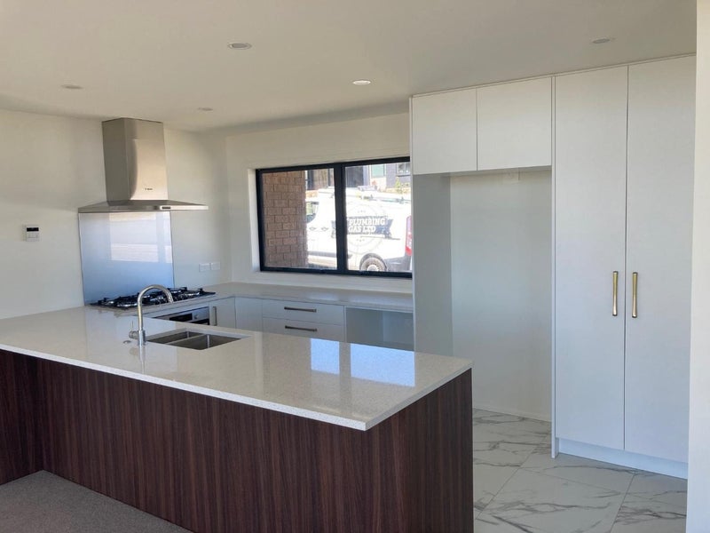 85 Cedarwood Street, Woodridge, Wellington - Carousel 2