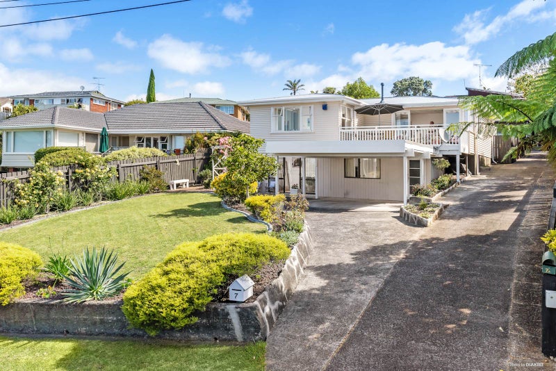 1/7 Tui Vale Road, Shelly Park, Auckland - Carousel 2