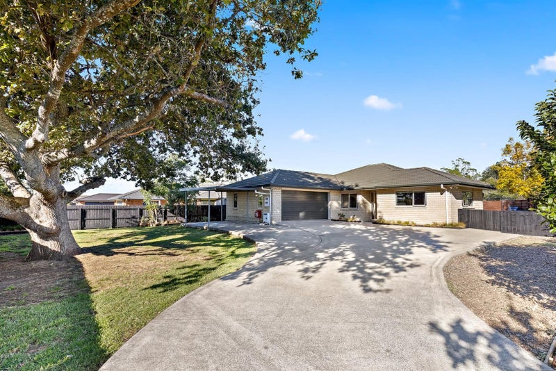 41 Chic Gardens, Parakai, Helensville - Carousel 1