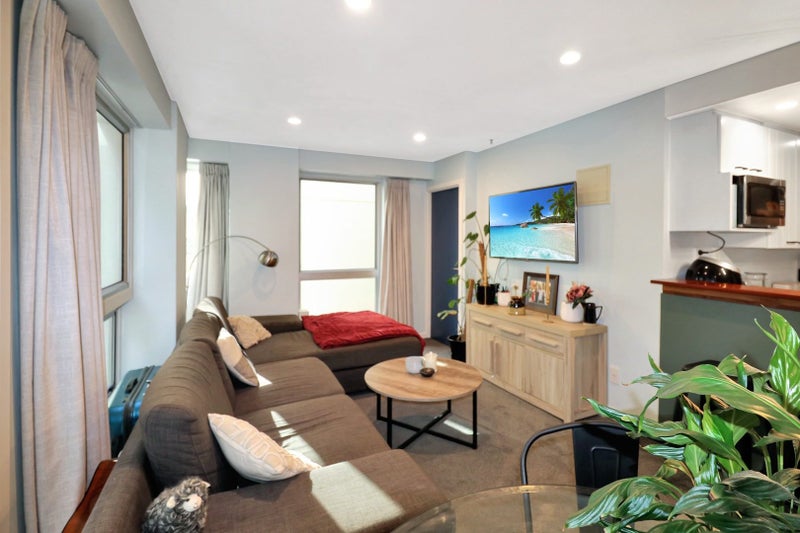 2G/163 The Terrace, Wellington Central, Wellington - Carousel 2