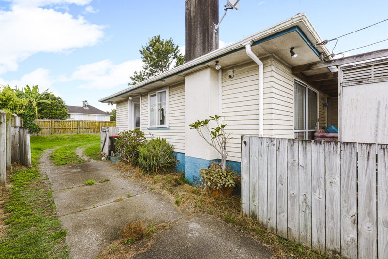 2/116 Mahia Road, Manurewa, Auckland - Carousel 2
