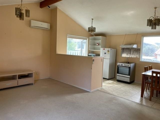 2/257 Penrose Road, Mount Wellington, Auckland - Carousel 2