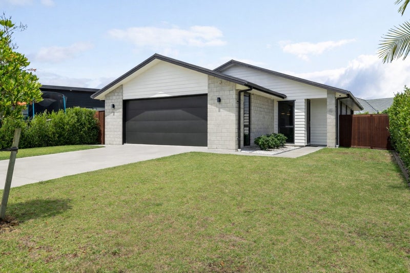 26 Kotiate Street, Papamoa Beach, Papamoa - Carousel 2