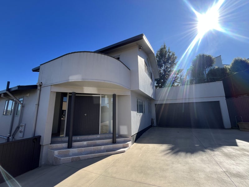 2/35 Huka Road, Birkenhead, Auckland - Carousel 2