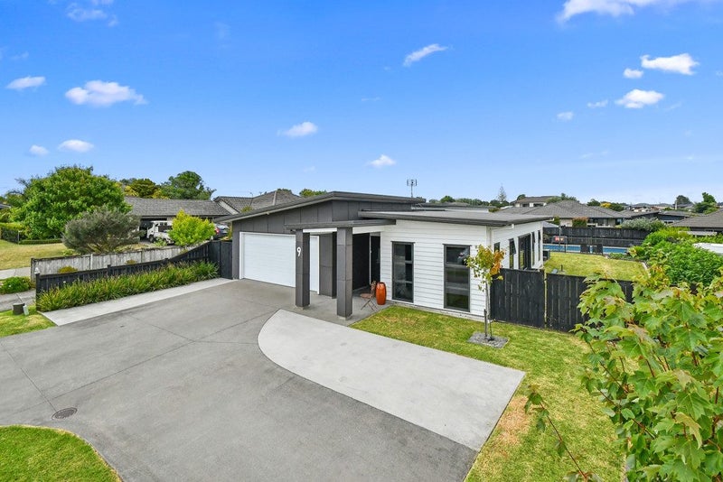 9 Searle Drive, Patumahoe, Pukekohe - Carousel 2