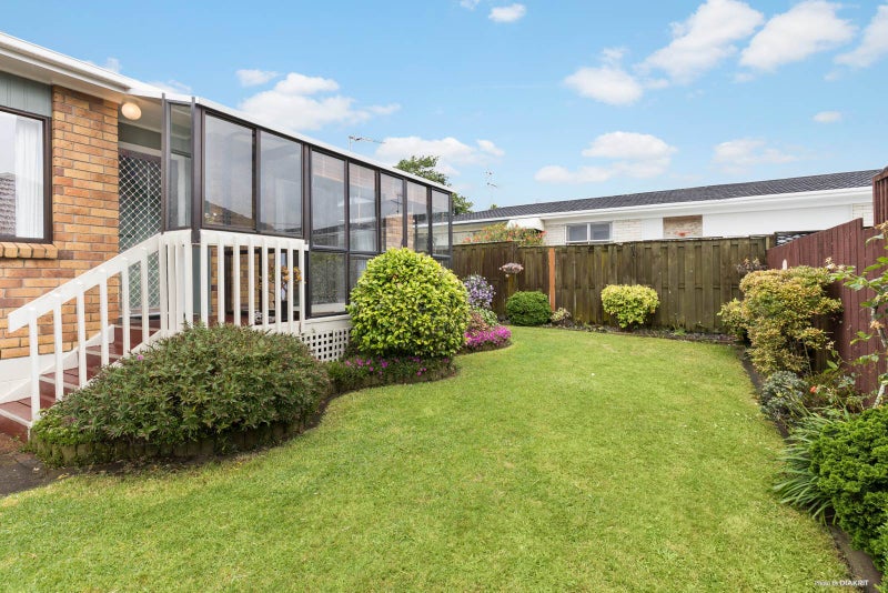 1/4 Trafalgar Road, Milford, Auckland - Carousel 2