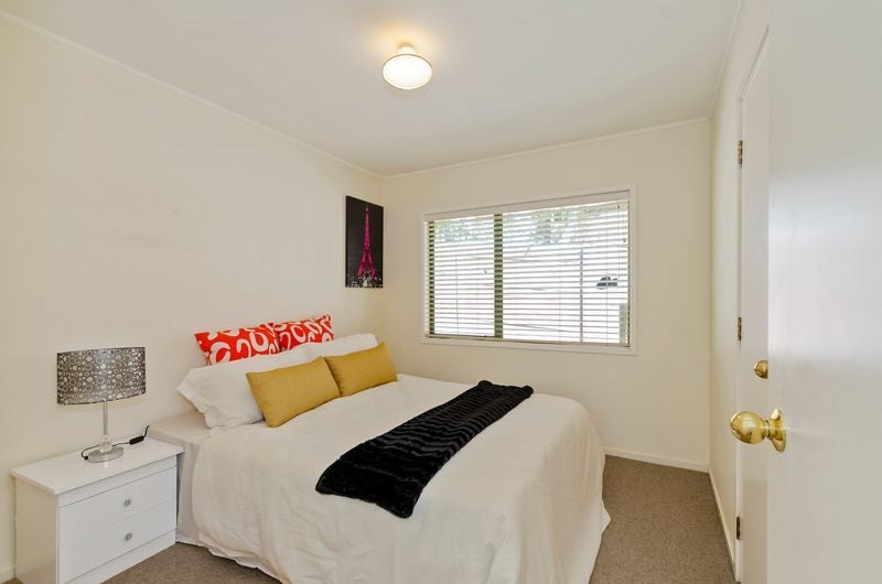 2/1 Nea Place, Hillcrest, Auckland - Carousel 10