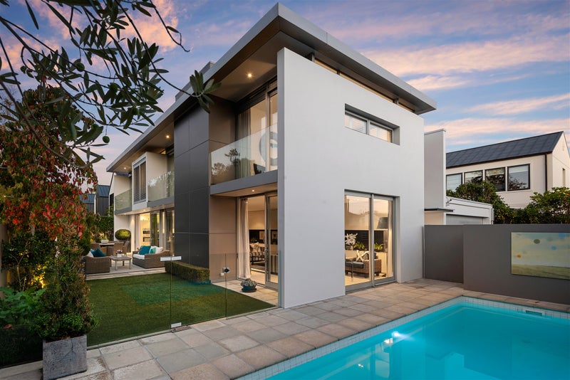 48 Naseby Street, Merivale, Christchurch - Carousel 1