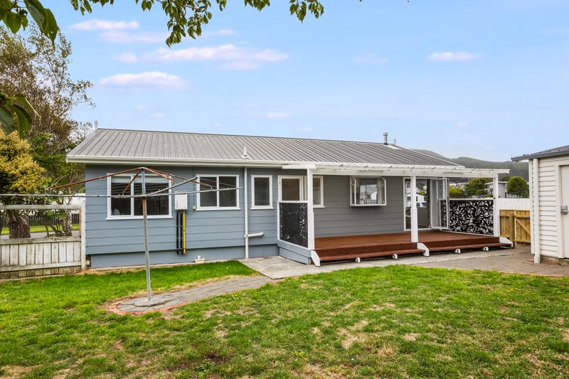 10 Grimsby Grove, Wainuiomata, Lower Hutt - Carousel 2
