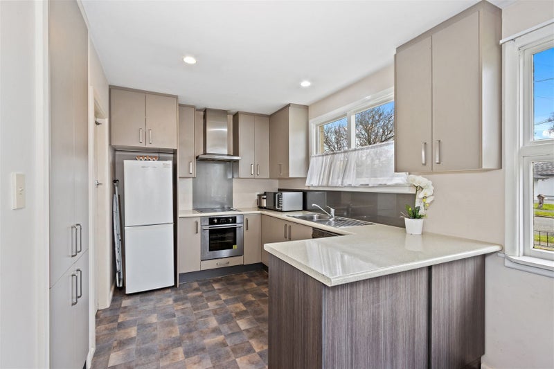 24 Aintree Street, Bishopdale, Christchurch - Carousel 2