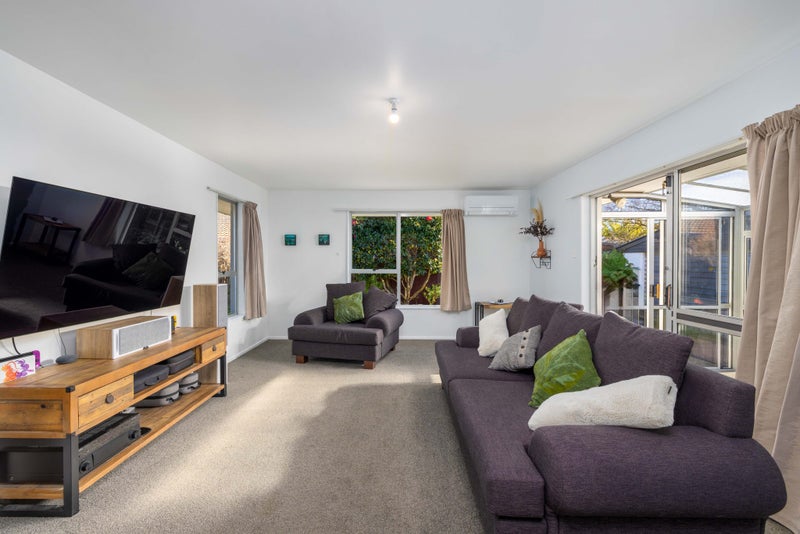 10 Murmont Street, Bishopdale, Christchurch - Carousel 2