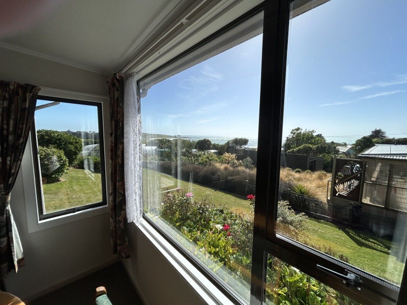 14 Semple Street, Kakanui, Oamaru - Carousel 2