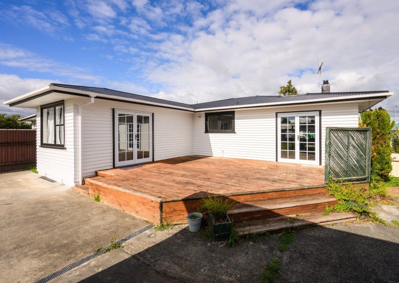 27 Aspiring Avenue, Milson, Palmerston North - Carousel 2