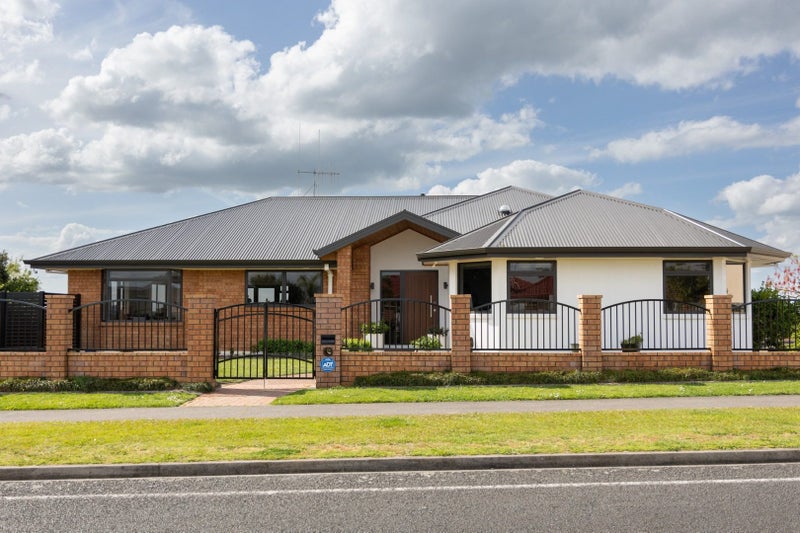 115 Rototuna Road, Rototuna, Hamilton - Carousel 1
