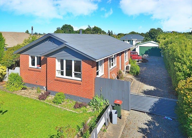 75 Bridge Street, Netherby, Ashburton - Carousel 1