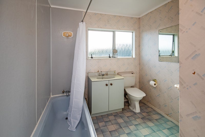 5 Lorelei Place, Opaheke, Papakura - Carousel 14