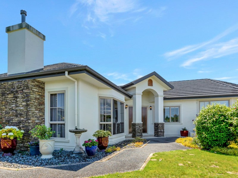 432A Mangorei Road, Highlands Park, New Plymouth - Carousel 1