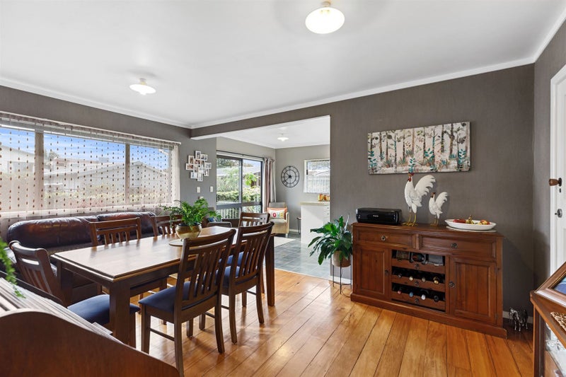 10A Watling Street, Gate Pa, Tauranga - Carousel 1