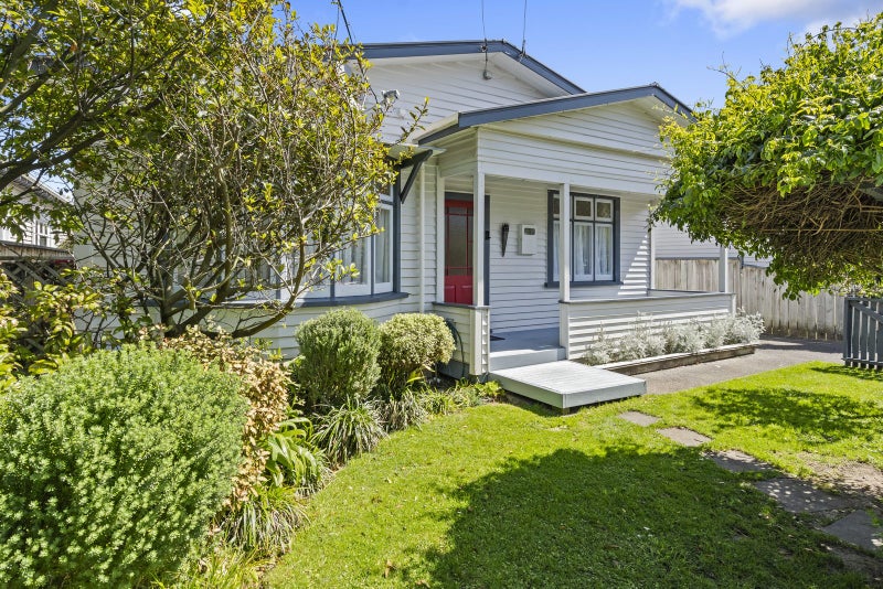 16 Bouverie Street, Petone, Lower Hutt - Carousel 2