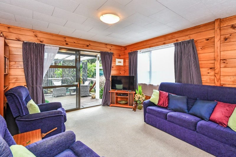 2/9 Settlement Road, Papakura, Auckland - Carousel 1