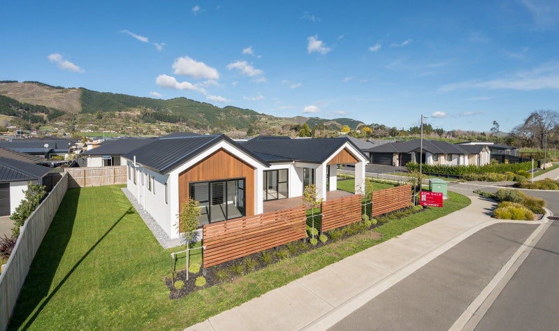 1 Greenway Crescent, Hope, Richmond - Carousel 2