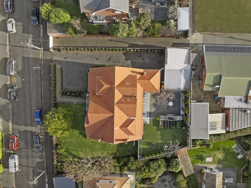 15 Ings Avenue, Saint Clair, Dunedin - Carousel 40