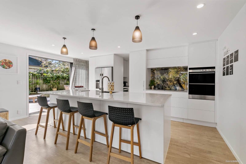 15A Oak Street, Royal Oak, Auckland - Carousel 2