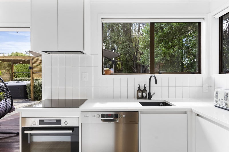 14 Pahi Place, West Harbour, Auckland - Carousel 2