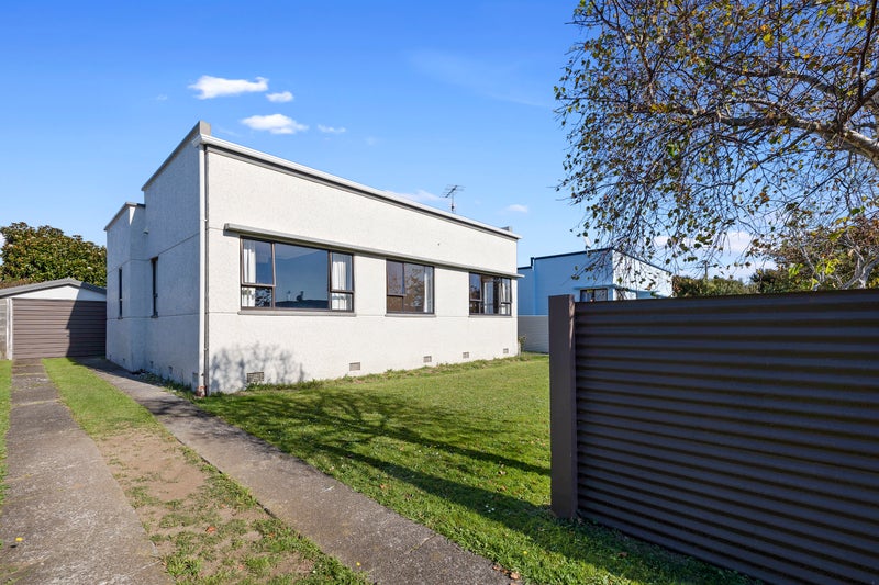 8 Exeter Street, Brooklands, New Plymouth - Carousel 2